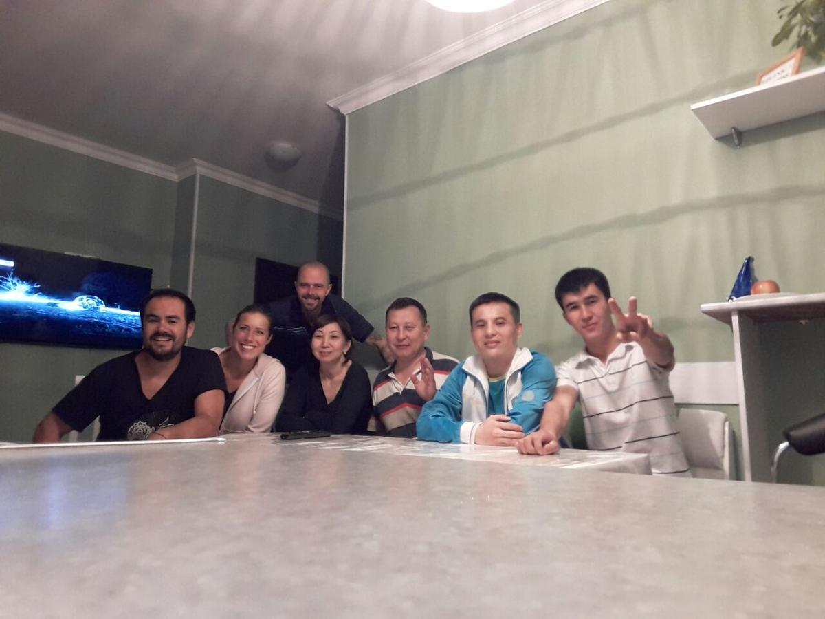 Hostel Infiniti Астана Экстерьер фото